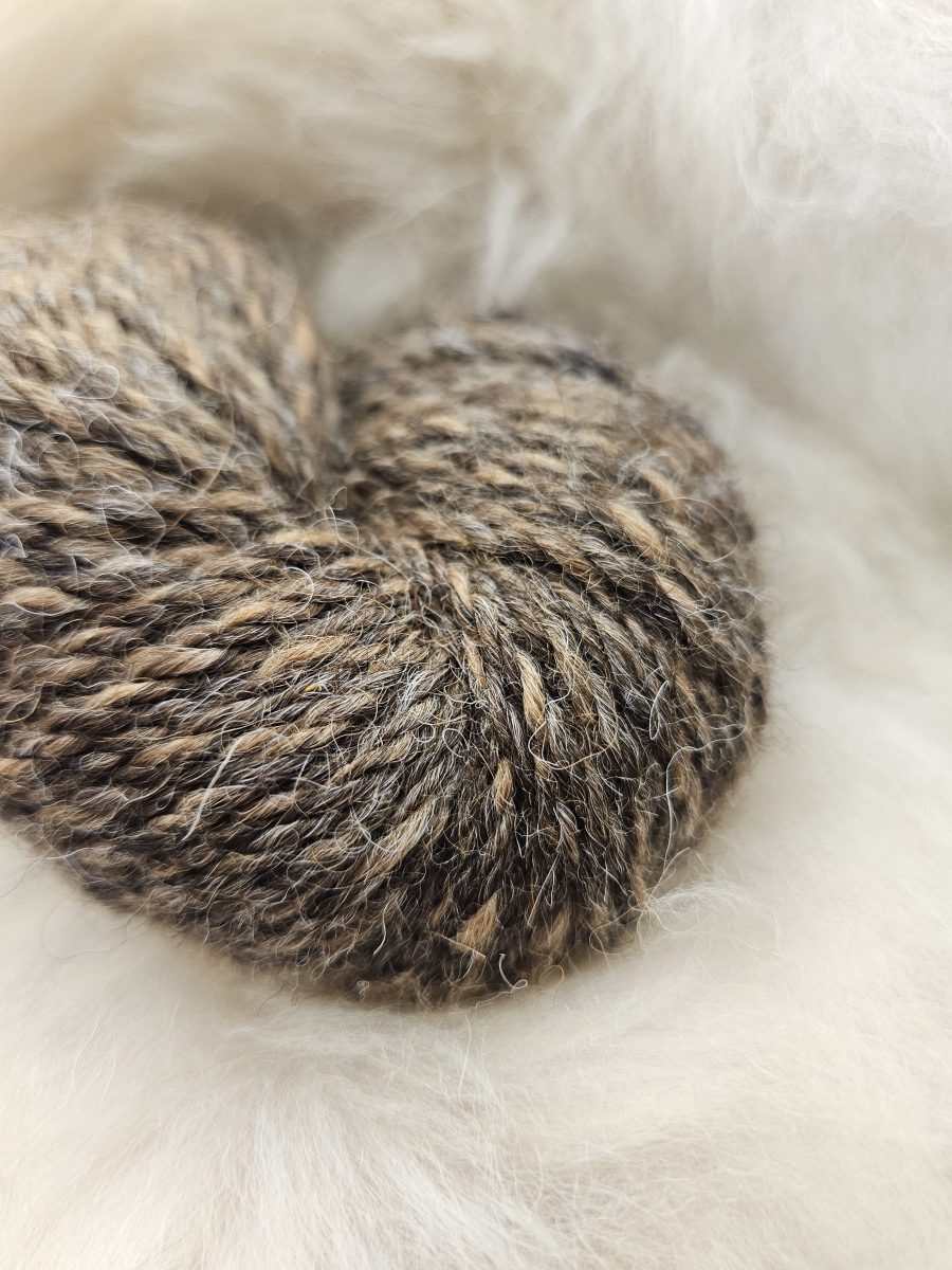 YARN: Bulky Weight • 100% Alpaca • Natural Farm Blend